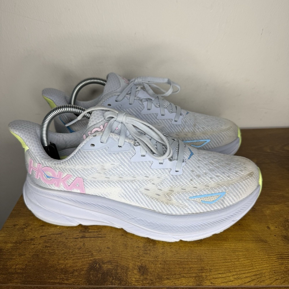 Hoka One One Clifton 9 Running Shoes Women's Size 9 B Purple